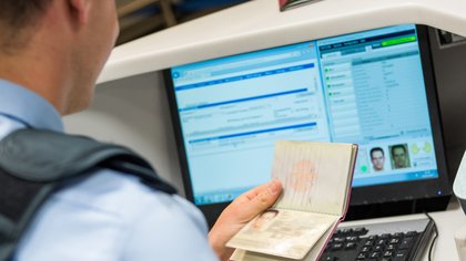 Fahndungsmäßige Überprüfung bei der Einreise