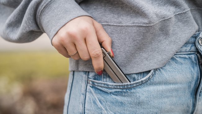 Messer in der Hosentasche