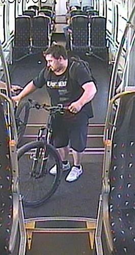 Unbekannte Tatverdächtige Person