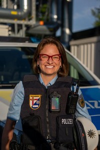 Daniela Hesse, Kontroll- und Streifenbeamtin in der Bundespolizeiinspektion Deutsche Bundesbank